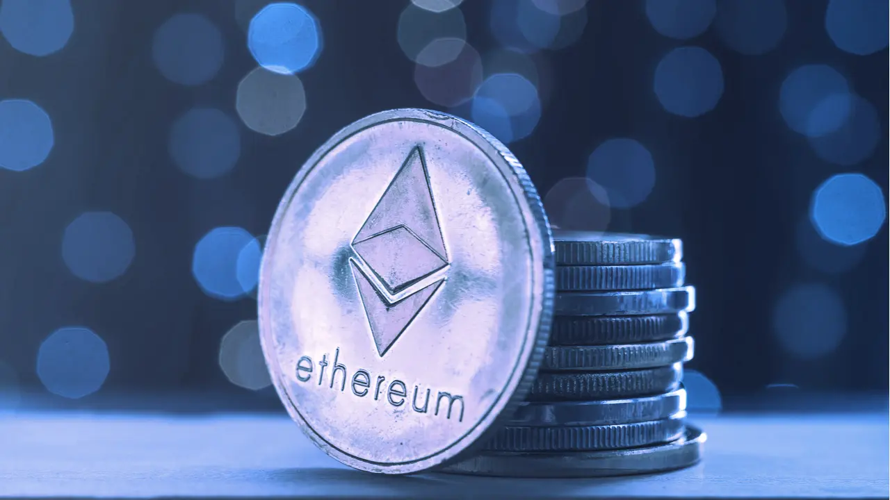 Aave and MakerDAO collateralization with stETH or rETH